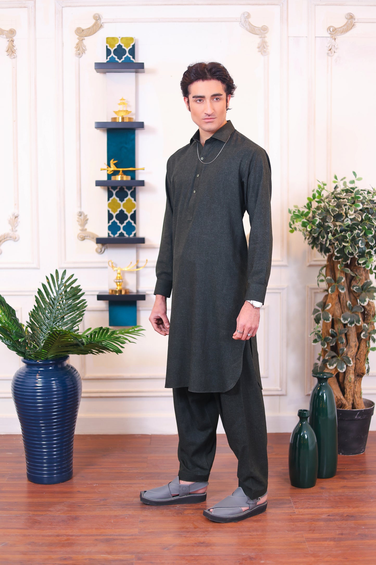 Finest Quality Wool Kameez Shalwar – Dark Green